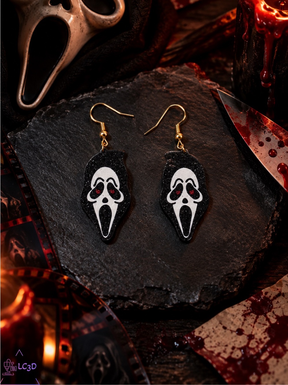 Lovely Scream Earrings